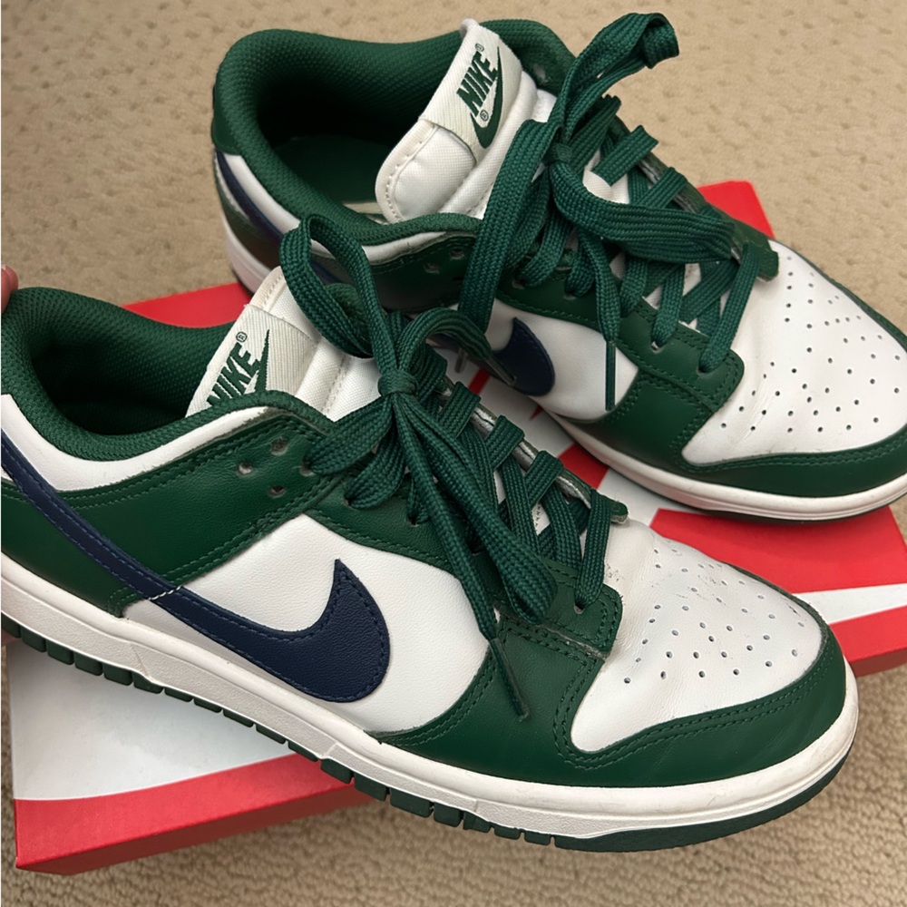 Nike Dunk Size 7 Gorge Green and Midnight Navy Excellent Condition